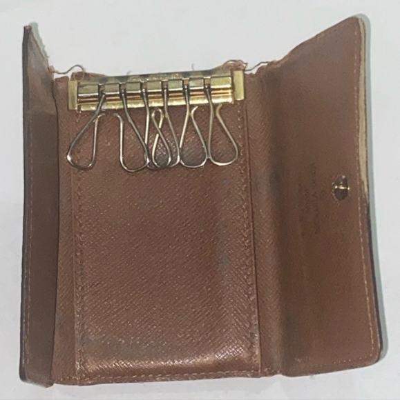 Authentic Louis Vuitton 6 Key/Card Holder - Picture 10 of 13